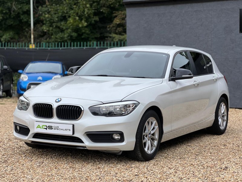 BMW 1 SERIES