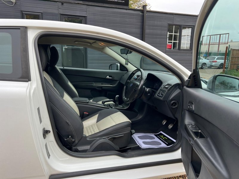 VOLVO C30
