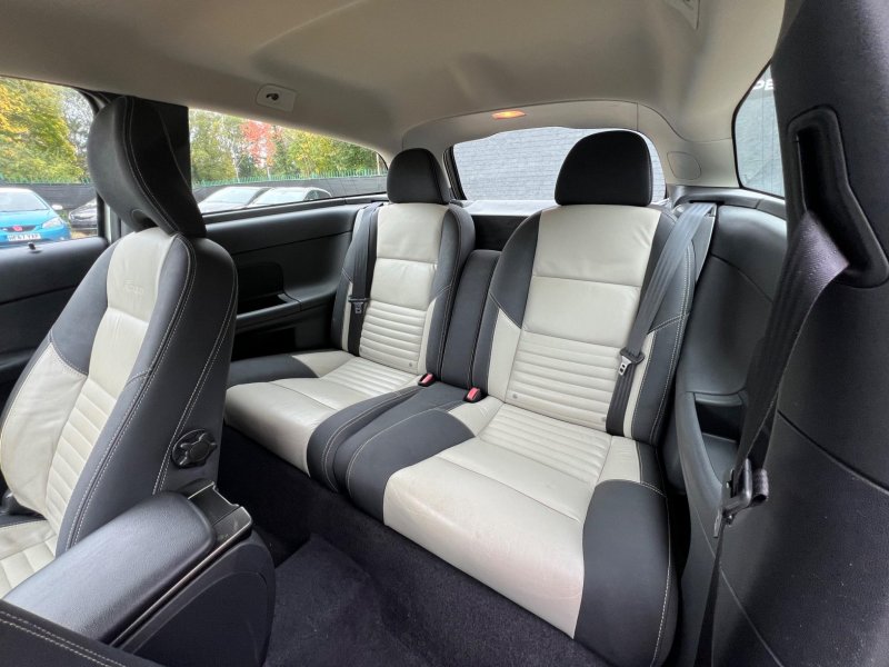 VOLVO C30