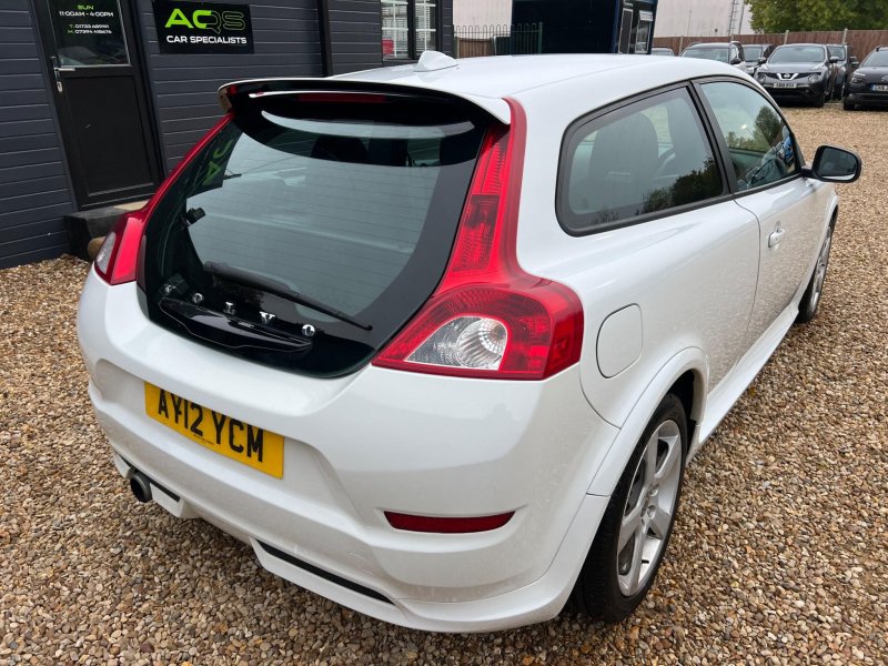VOLVO C30