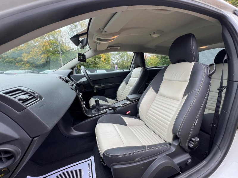 VOLVO C30