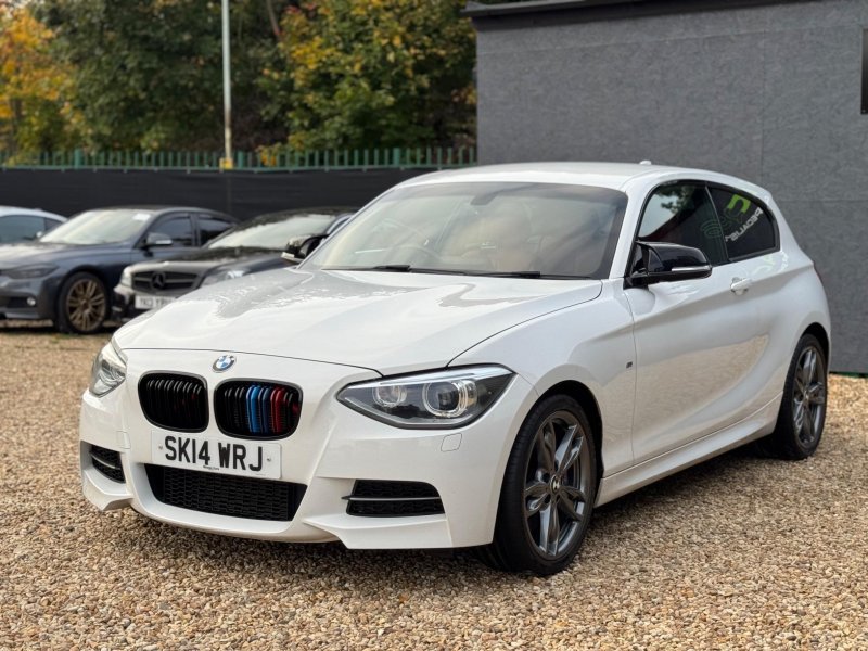 BMW 1 SERIES