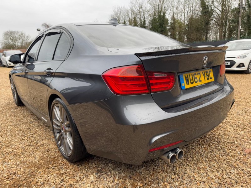 BMW 3 SERIES