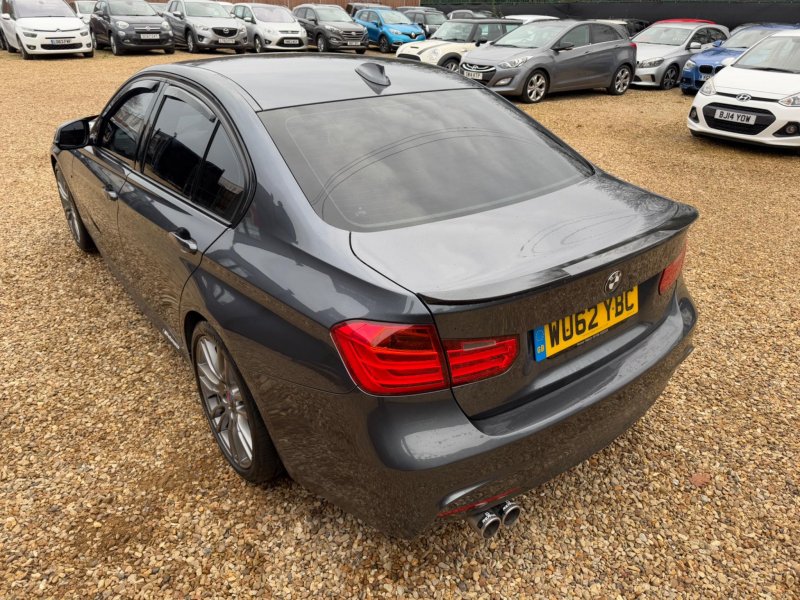 BMW 3 SERIES