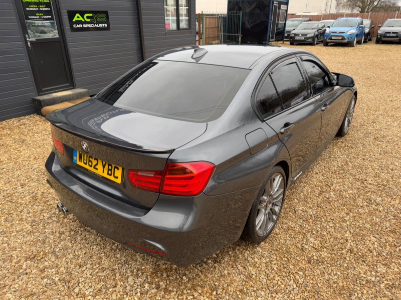 BMW 3 SERIES