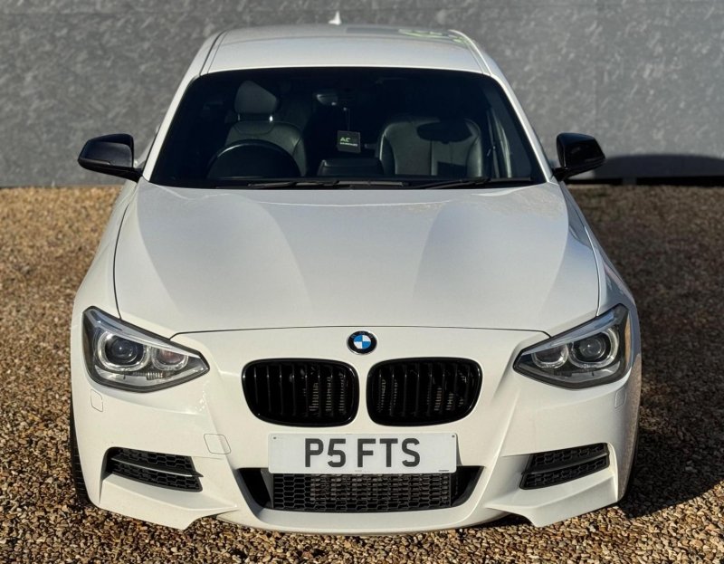 BMW 1 SERIES