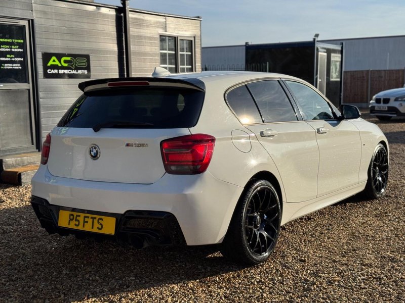 BMW 1 SERIES