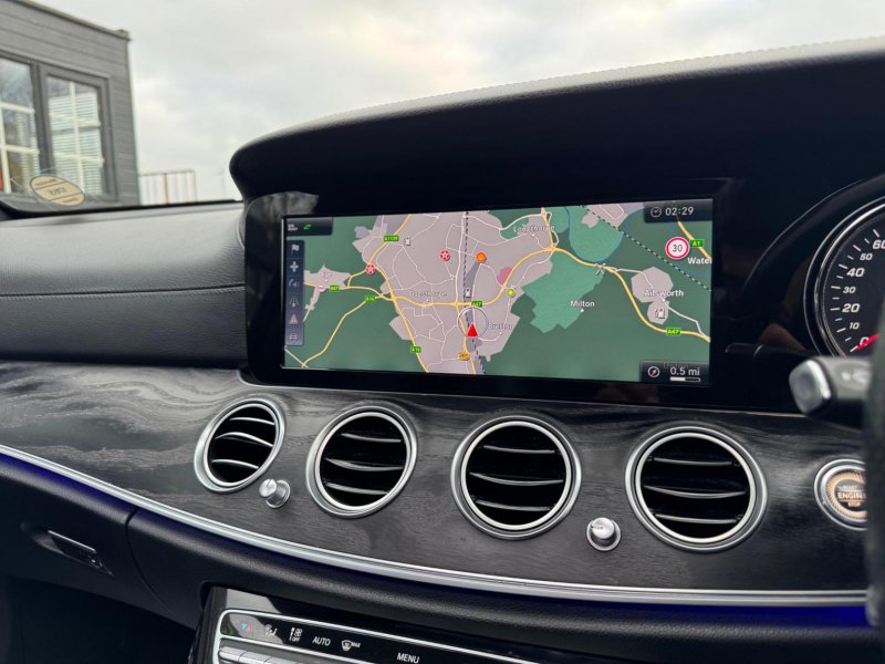 MERCEDES-BENZ E CLASS