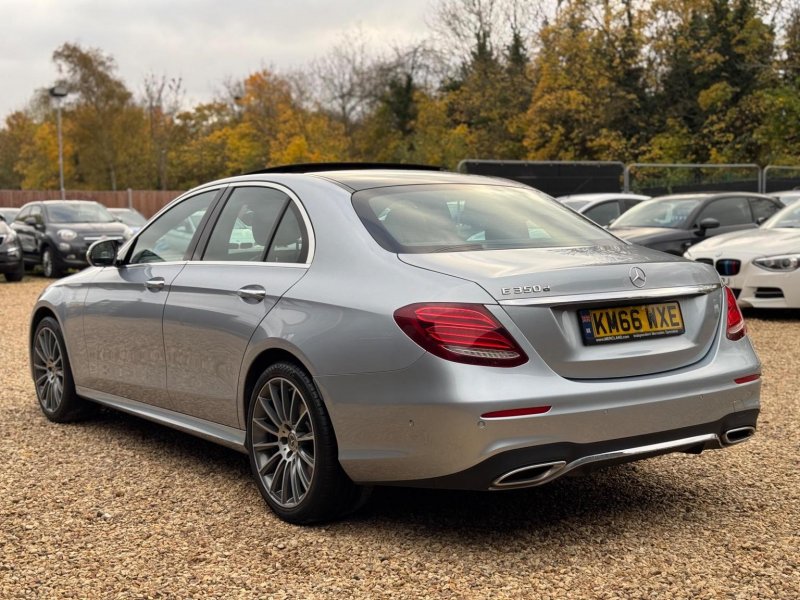 MERCEDES-BENZ E CLASS