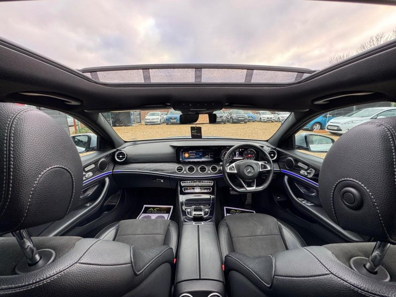 MERCEDES-BENZ E CLASS