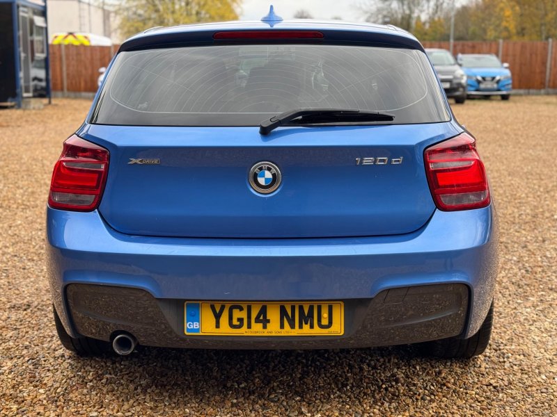 BMW 1 SERIES