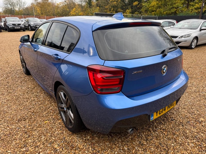 BMW 1 SERIES