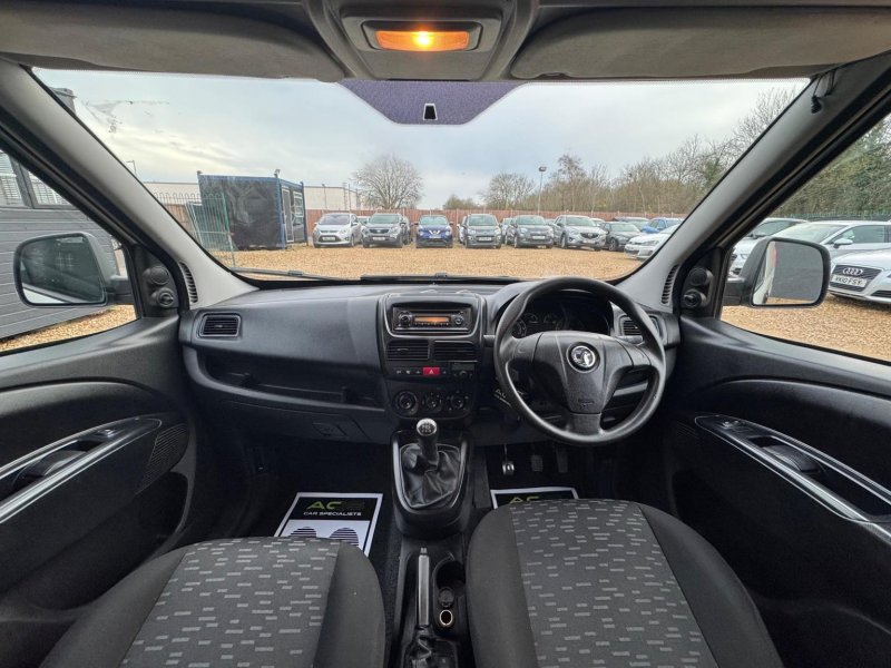 VAUXHALL COMBO