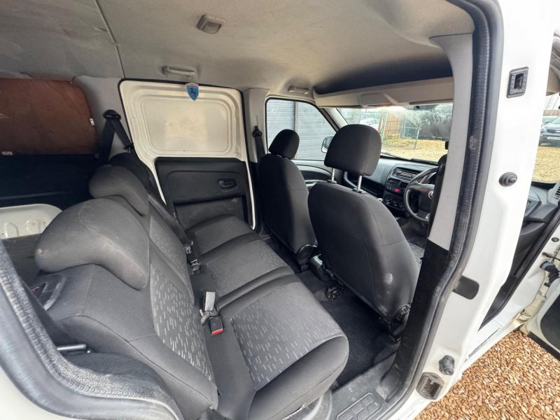VAUXHALL COMBO