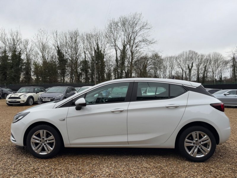 VAUXHALL ASTRA