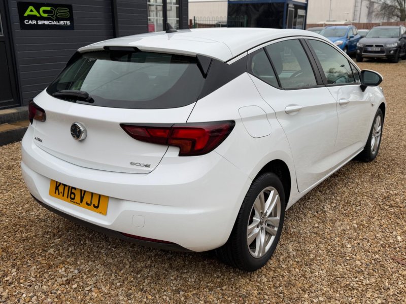 VAUXHALL ASTRA