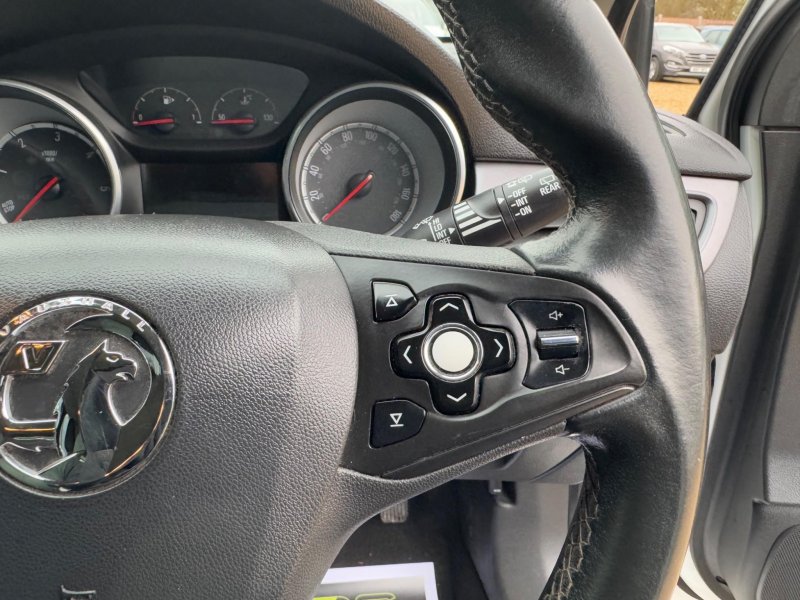 VAUXHALL ASTRA