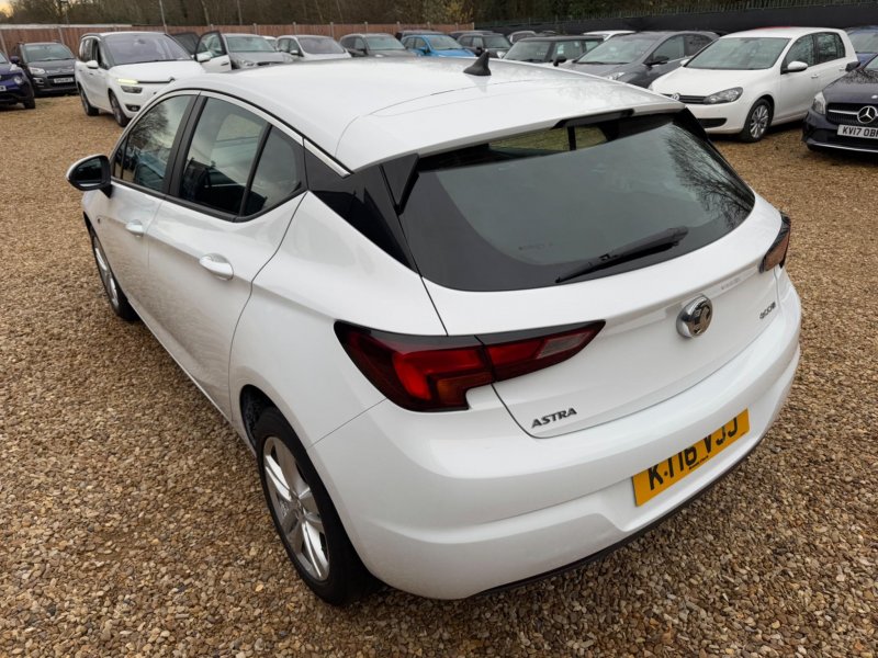 VAUXHALL ASTRA