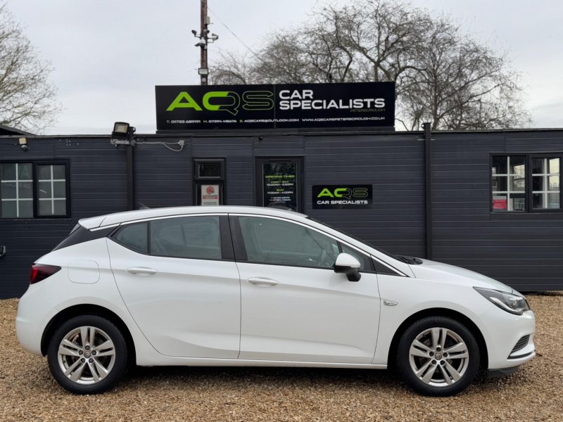 VAUXHALL ASTRA