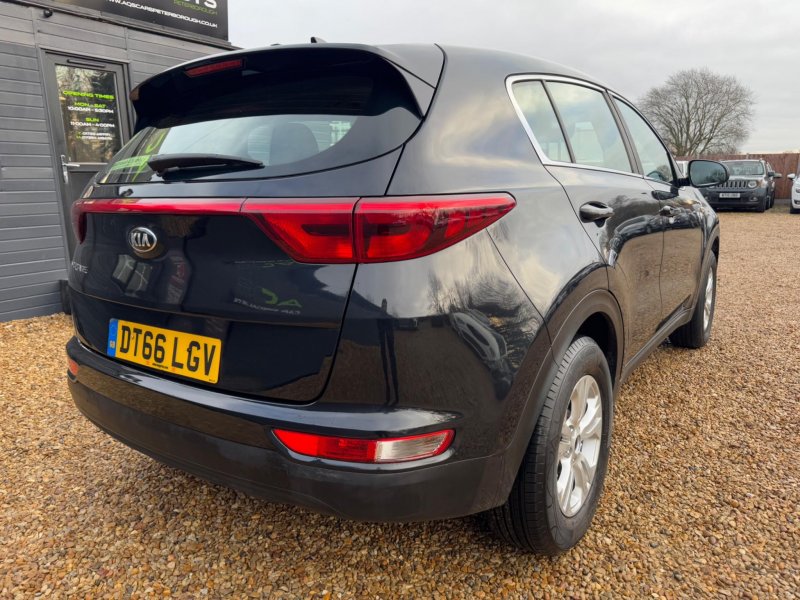 KIA SPORTAGE