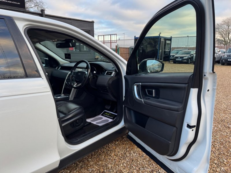 LAND ROVER DISCOVERY SPORT