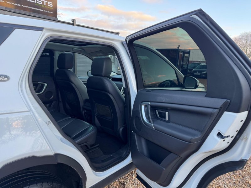 LAND ROVER DISCOVERY SPORT