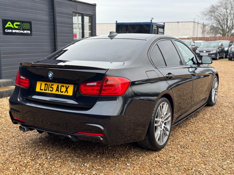BMW 3 SERIES