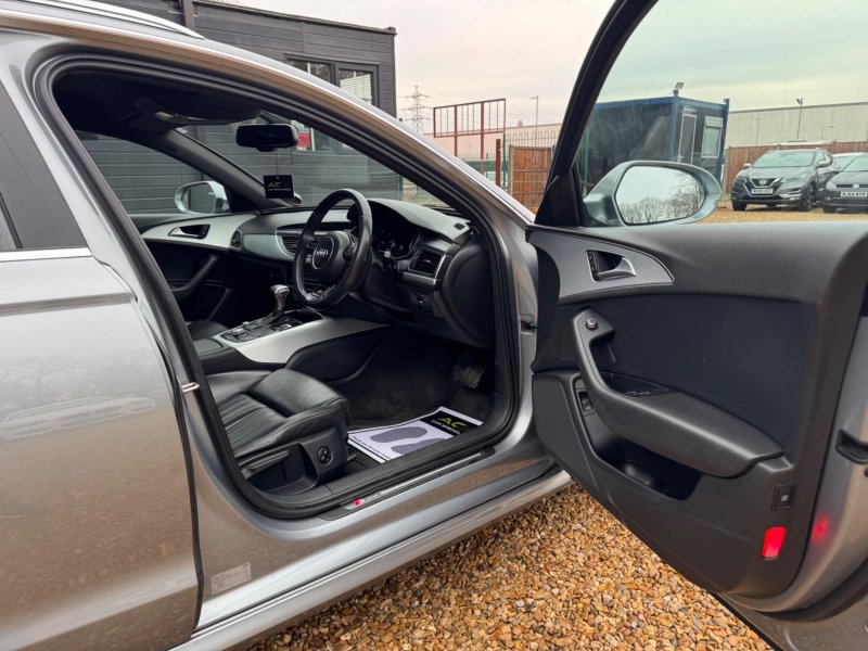 AUDI A6 AVANT