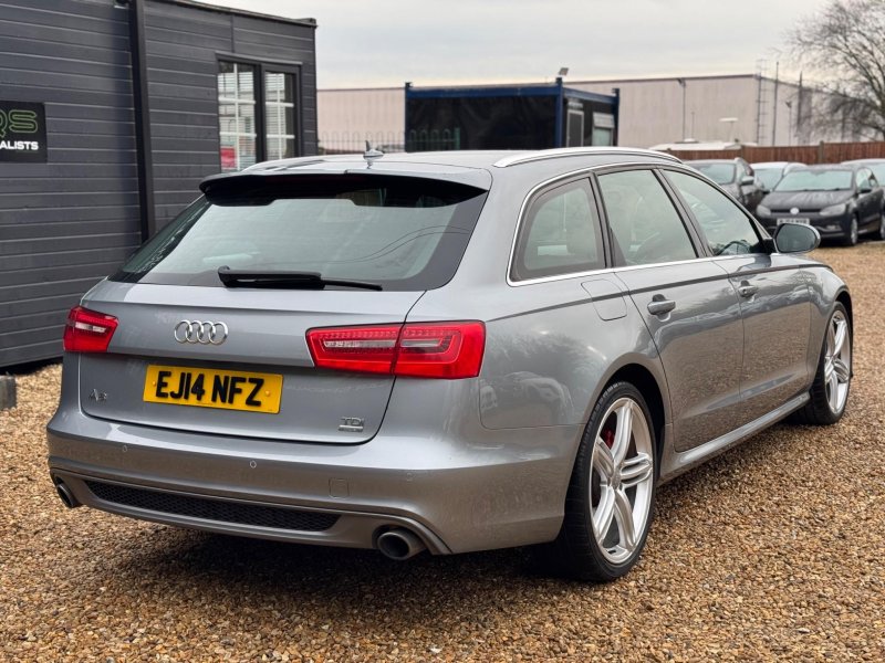 AUDI A6 AVANT