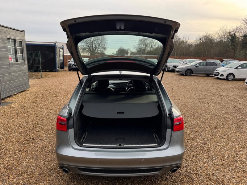 AUDI A6 AVANT