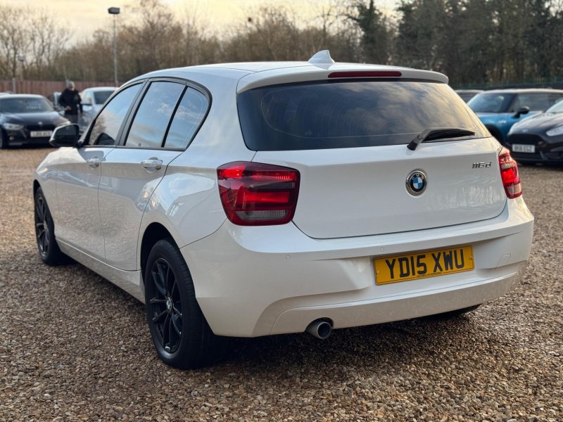 BMW 1 SERIES