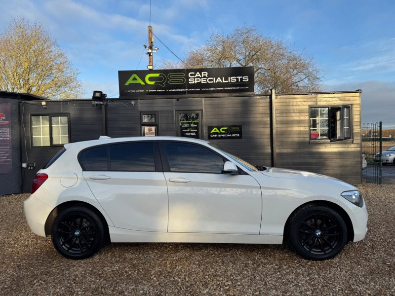 BMW 1 SERIES