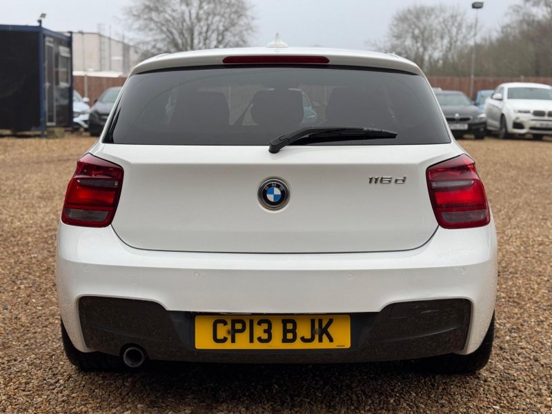 BMW 1 SERIES