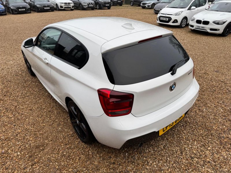 BMW 1 SERIES