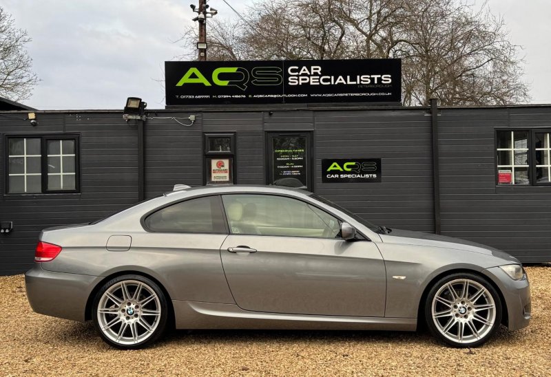 BMW 3 SERIES
