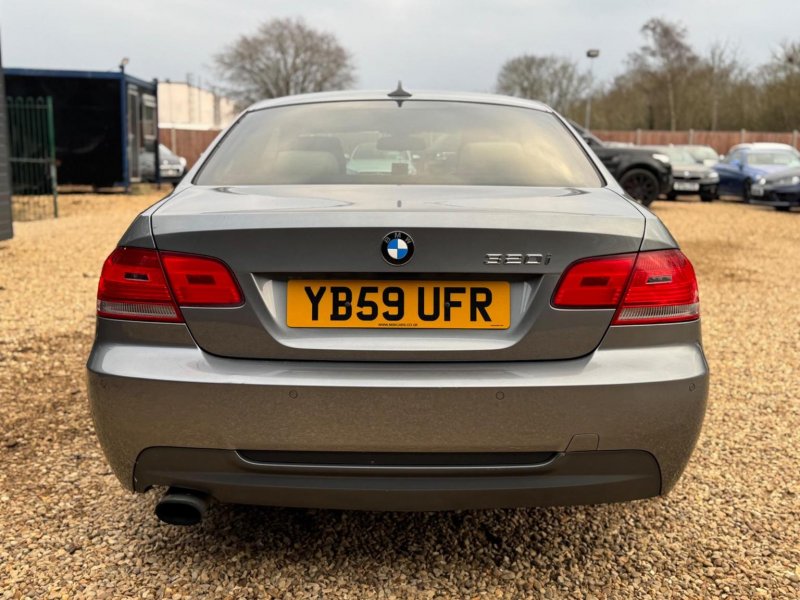 BMW 3 SERIES
