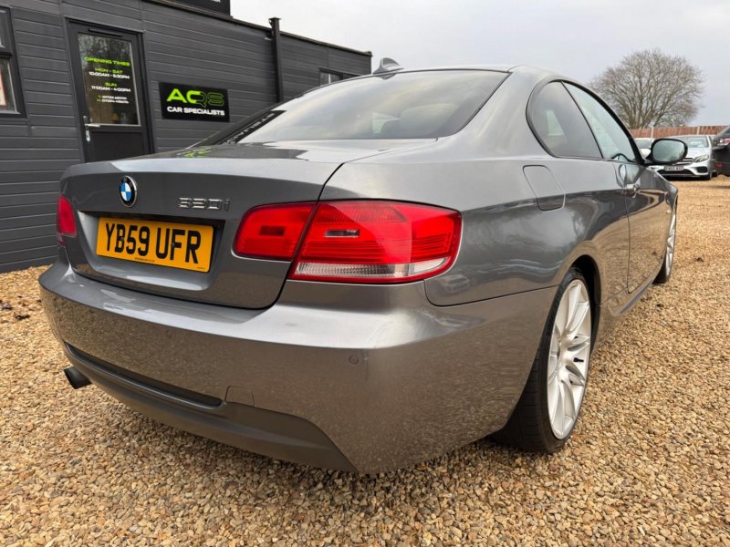 BMW 3 SERIES