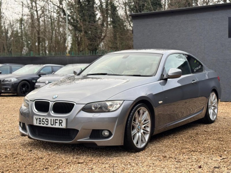 BMW 3 SERIES