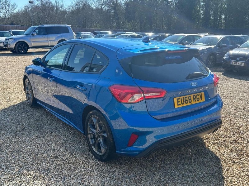 FORD FOCUS
