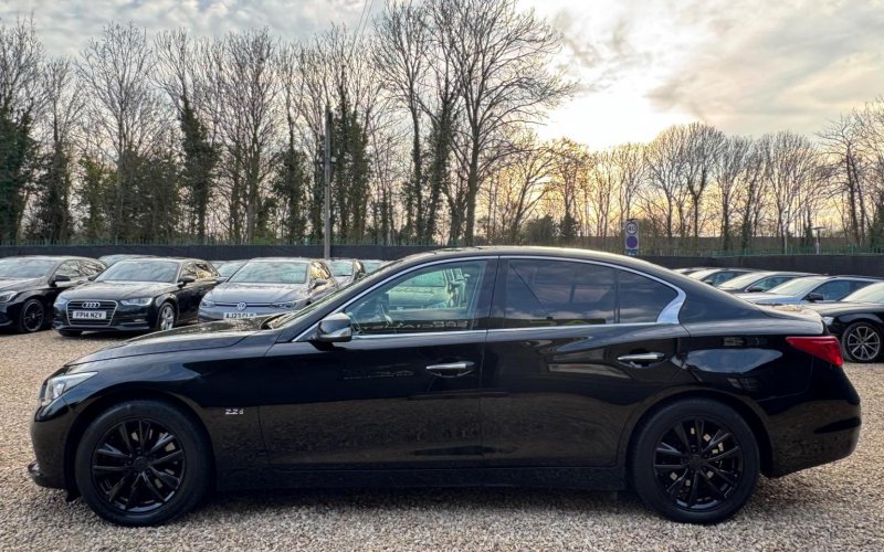 INFINITI Q50