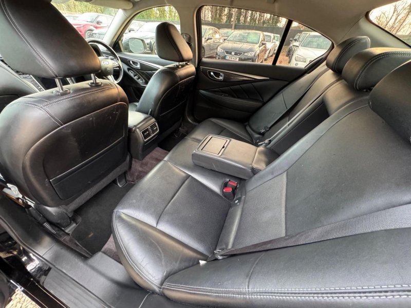 INFINITI Q50