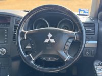 MITSUBISHI SHOGUN