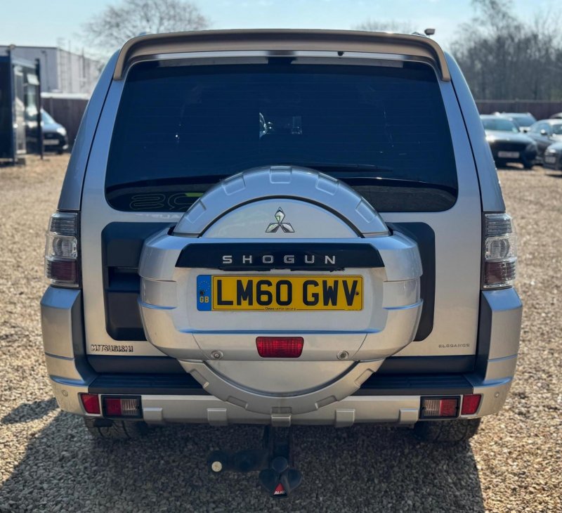 MITSUBISHI SHOGUN