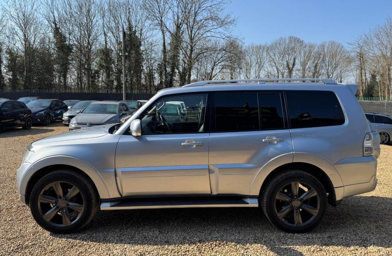MITSUBISHI SHOGUN