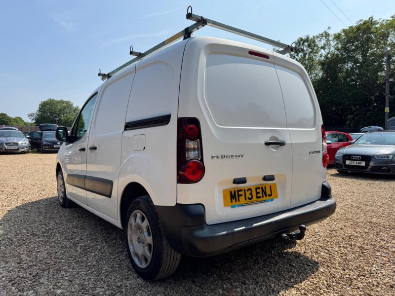 PEUGEOT PARTNER