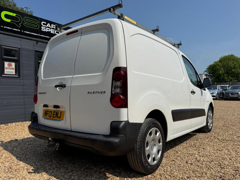 PEUGEOT PARTNER