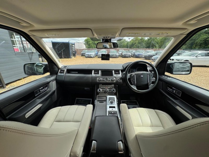 LAND ROVER